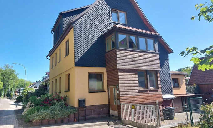 Springstille Apartment | Lovely apartment for 4 guests with WIFI, TV, patio and parking