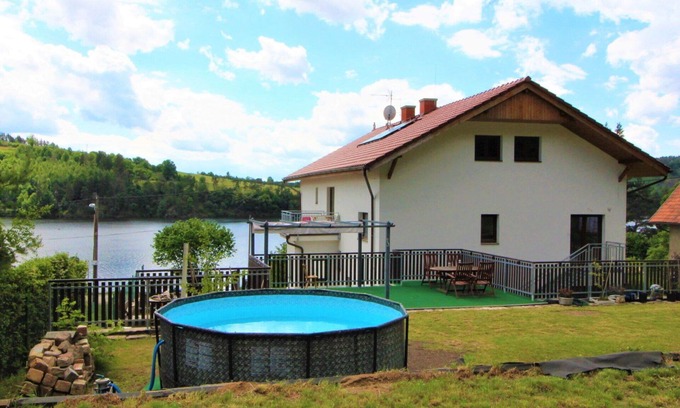 Zupanovice Apartment | Lovely apartment for 2 people with pool, WIFI, TV, patio, pets allowed and parking