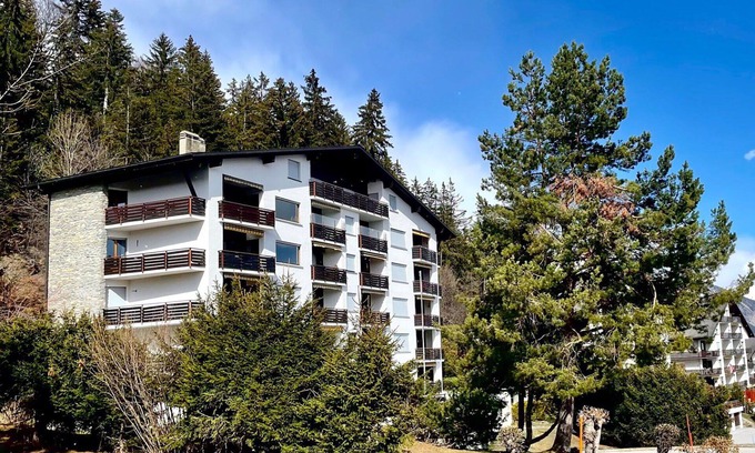 Randogne Apartment | Lovely apartment for 4 people with WIFI, TV, balcony, pets allowed and parking