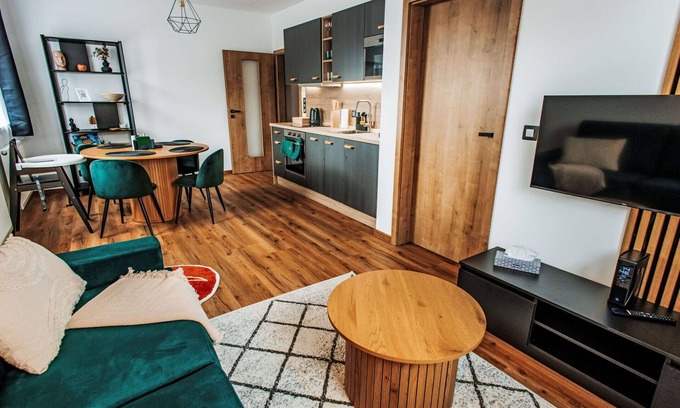 Bozi Dar Apartment | Lovely apartment for 4 people with TV