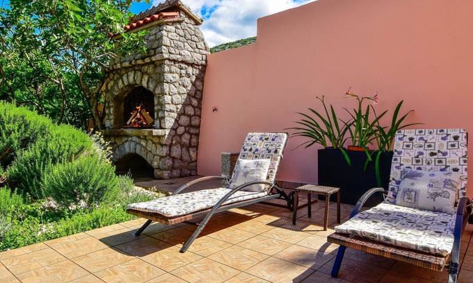 Sibinj Krmpotski Apartment | Lovely apartment for 4 guests with WIFI, A/C, TV and terrace