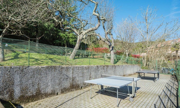Pignone Apartment | Lovely apartment for 4 people with WIFI, pool, TV, terrace and parking