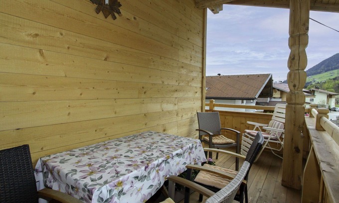 Fuegenberg Apartment | Lovely apartment for 4 people with WIFI, TV, terrace, panoramic view and parking