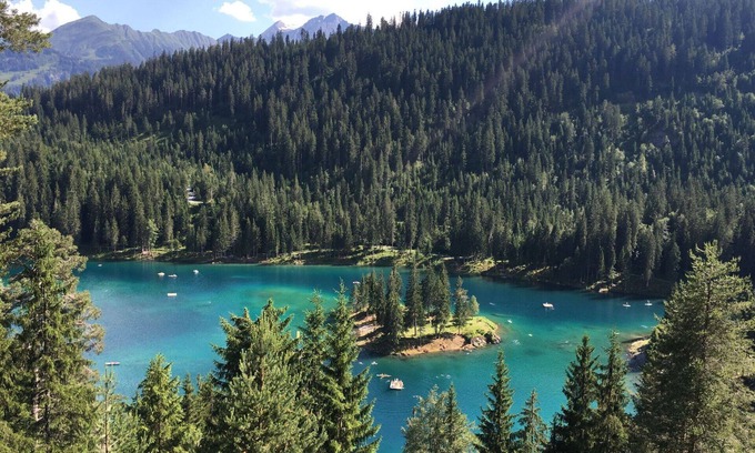Flims Apartment | Lovely apartment for 6 guests with WIFI, TV, balcony, panoramic view and parking