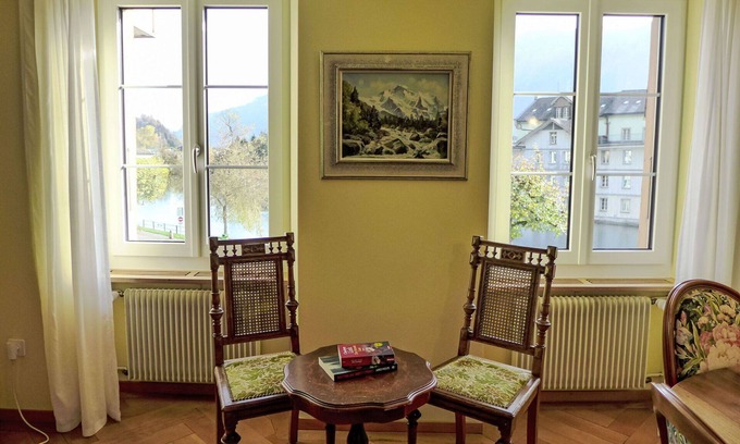 Unterseen Apartment | Lovely apartment for 4 guests with WIFI, TV and patio