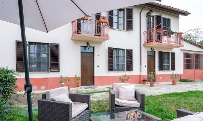 Calliano Apartment | Lovely apartment for 6 guests with WIFI, patio, pets allowed and panoramic view