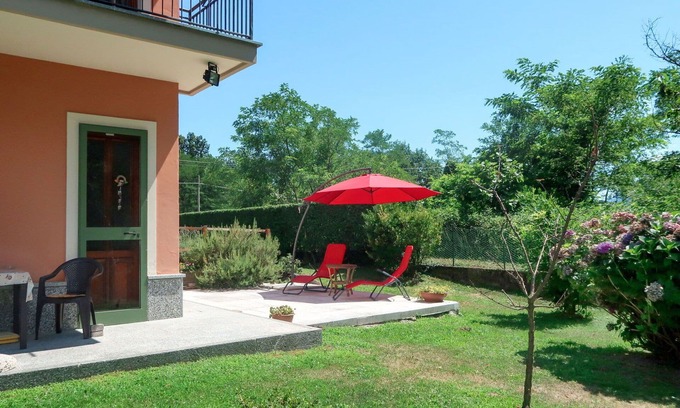 Bracchio Apartment | Lovely apartment for 2 guests with WIFI, TV, patio, pets allowed and parking