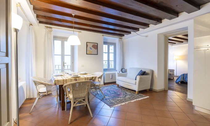 Morbegno Apartment | Lovely apartment for 2 people with WIFI, TV, balcony and parking