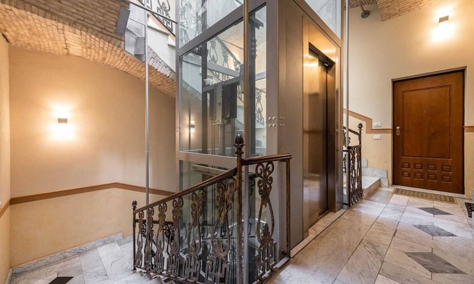 Historic Castle District Apartment | Lovely apartment fot 2 at side of Duomo in Castello district