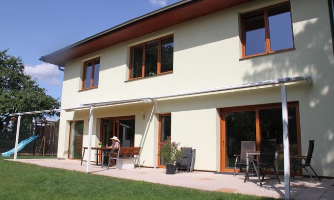 Cakovice Apartment | Lovely apartment, Garden, Parking, Wifi, Netflix