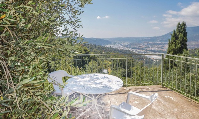 Porcio Apartment | Lovely apartment in Castagniers