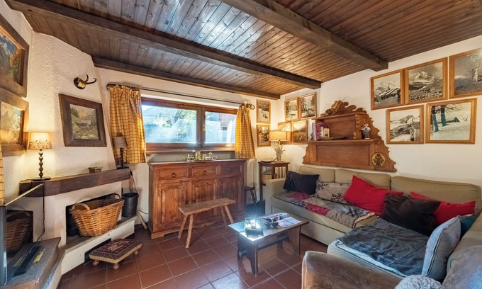 Dolonne Apartment | Lovely Apartment In Courmayeur, Courmayeur, Italy