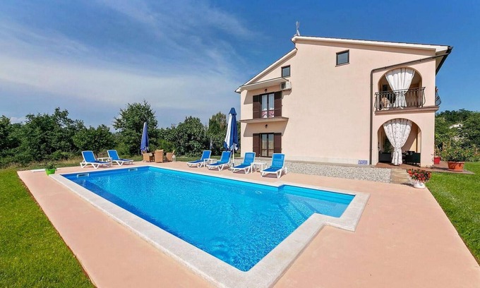 Skropeti Apartment | Lovely apartment in Karojba