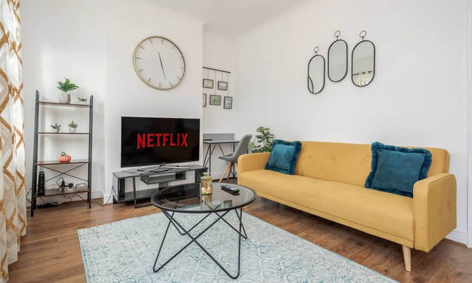Lea Bridge Apartment | Lovely Apartment in London -