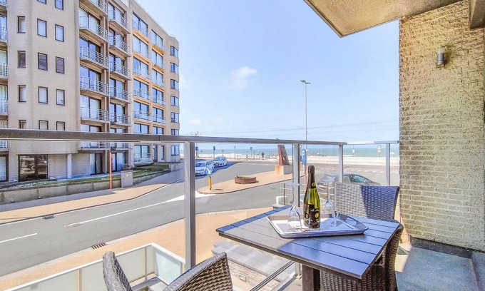 Raversijde Apartment | Lovely apartment in Oostende with WiFi