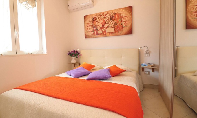 Otranto Apartment | Lovely apartment in the center with air conditioning and balcony