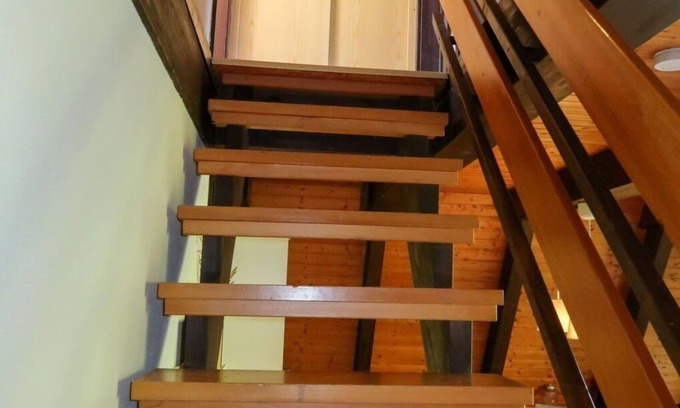 Machtlos House | Lovely apartment in villa for 5 guests with pool, TV, terrace, pets allowed and parking