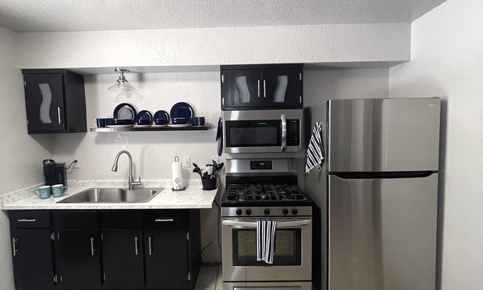Mesilla Park Apartment | Lovely Apartment on a Pecan Farm and Horse Ranch