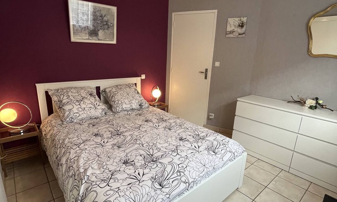 Romagnat Apartment | Lovely apartment to rent with sheltered pool in Auvergne near the Puys mountains
