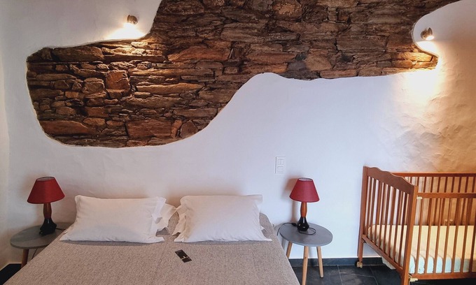 Monsaraz House | Lovely Bed House with one room in Monsaraz Castle