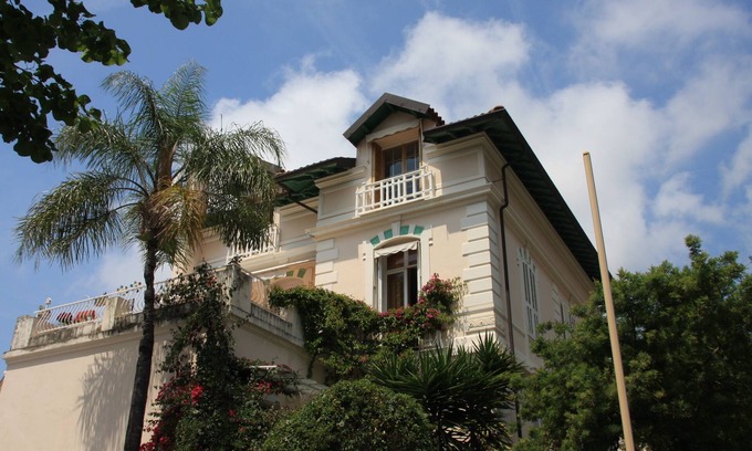Beaulieu-sur-Mer Apartment | Lovely, Bright Two Bedroom Apartment In Beaulieu Sur Mer