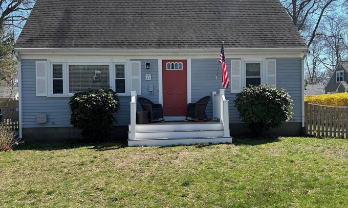 Teaticket House | Lovely Cape Home 1 Mile to Falmouth Heights and Bristol Beaches