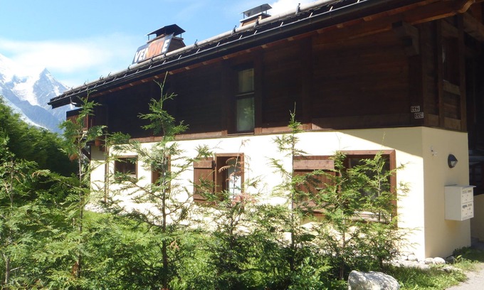 Les Tines Apartment | Lovely Chalet apartment with Mont Blanc view/Superbe appartement dans Chalet
