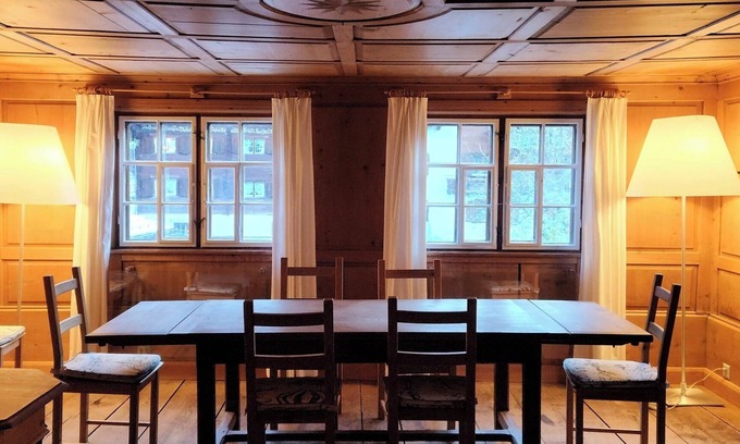 Serneus Ski Chalet | Lovely Chalet in Klosters with five bedrooms five bathrooms close to ski lift
