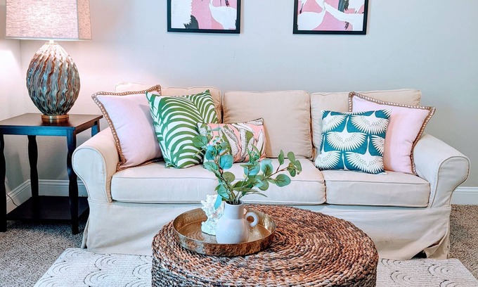 Johns Island Apartment | Lovely Coastal 2 Bedroom Gem with Pool