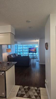 Humber Bay Apartment | Lovely condo near Lake Ontario