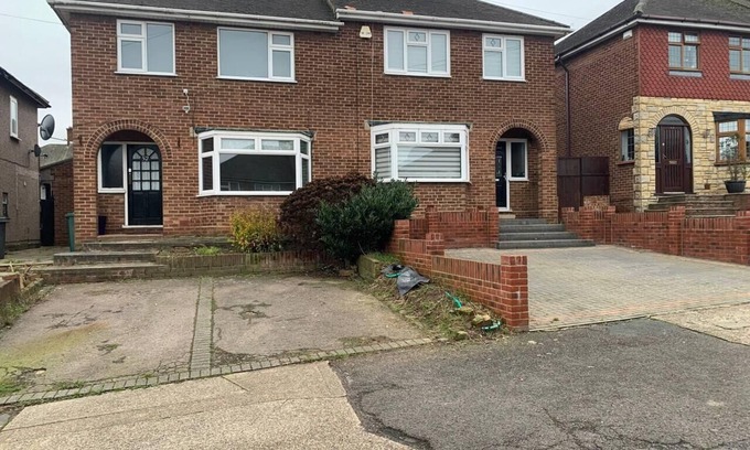 Havering Park House | Lovely Contractor/Family House London
