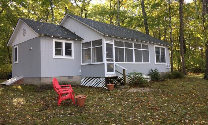 Southold Cottage | Lovely Cottage in the Heart of Long Island Wine country
