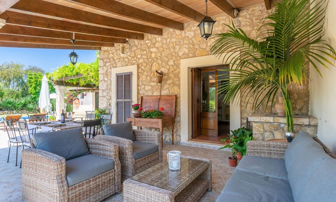 Pollensa Villa | LOVELY COUNTRY HOUSE, LOCATED BETWEEN POLLENSA AND PUERTO ALCUDIA. WITH WIFI