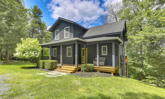 Narrowsburg Cottage | Lovely Country Retreat, 4 Mi to Dtwn Narrowsburg!
