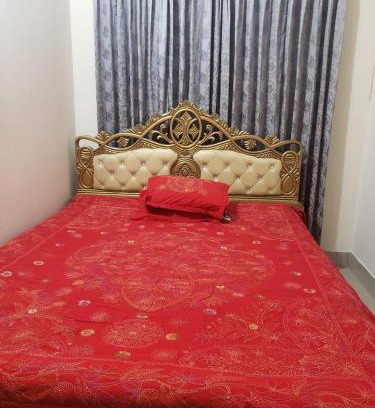 Dhaka House | Lovely double bedroom, next to Dhaka airport please see all pictures