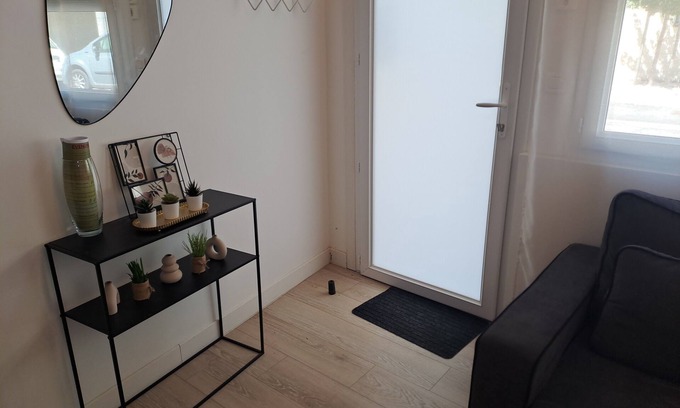 Valence House | Lovely duplex STUDIO Cosy