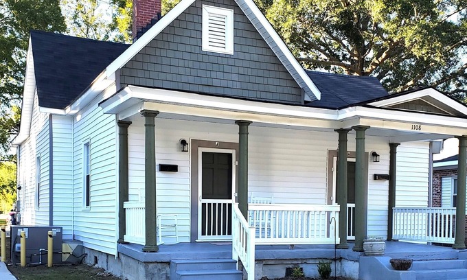 Greenville Apartment | Lovely Duplex w/Office near ECU-ECU Health-Uptown Greenville
