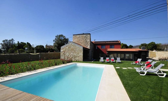 Barcelos Villa | Lovely Esposende Villa | 4 Bedrooms | Villa Cocola | Ping Pong Table | Great.
