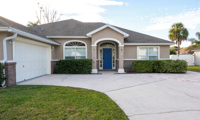 Fernandina Beach House | Lovely Family Home w/Lanai, 6 Mi to Amelia Island