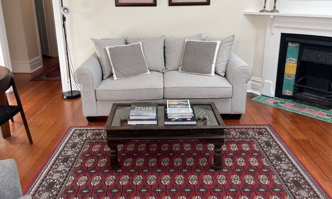 Cammeray House | Lovely federation home, close to shops and transport, and the city.