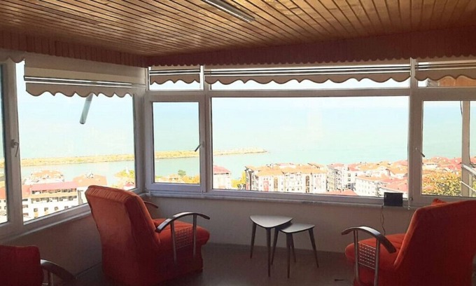 Cayeli Apartment | Lovely Flat near Sea with Balcony in Cayeli