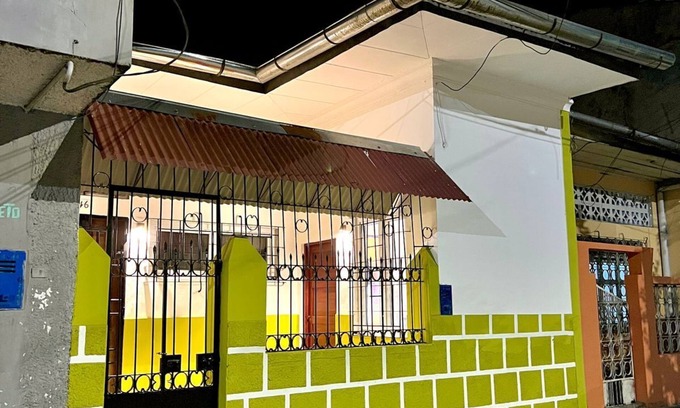 Iquitos House | Lovely Green House in Iquitos 1 Bed Apartment - WiFi/Centric/AC