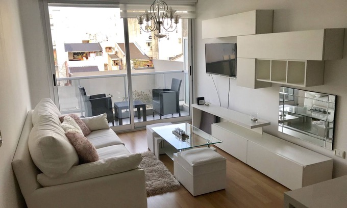 Palermo Apartment | LOVELY + GYM+POOL+SAUNA
