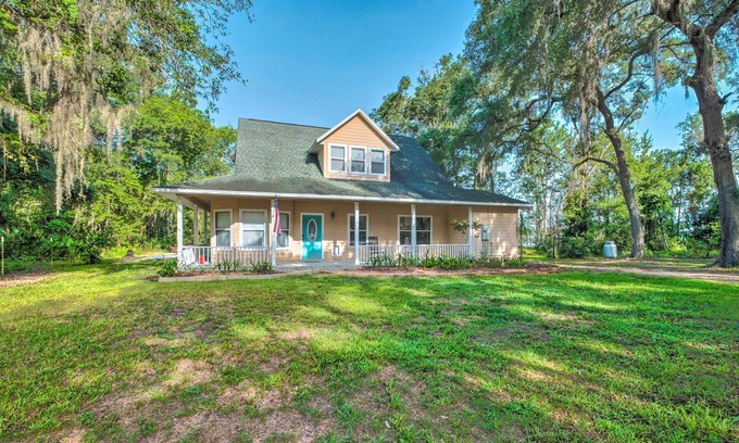 Edgar House | Lovely Hawthorne Home w/Private Boat Dock!