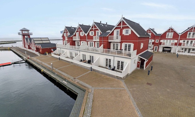 Bagenkop Apartment | Lovely holiday home with harbor view