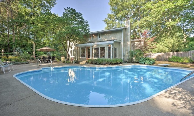 Holland House | Lovely Holland Home with 1 Mile to Lake Michigan!