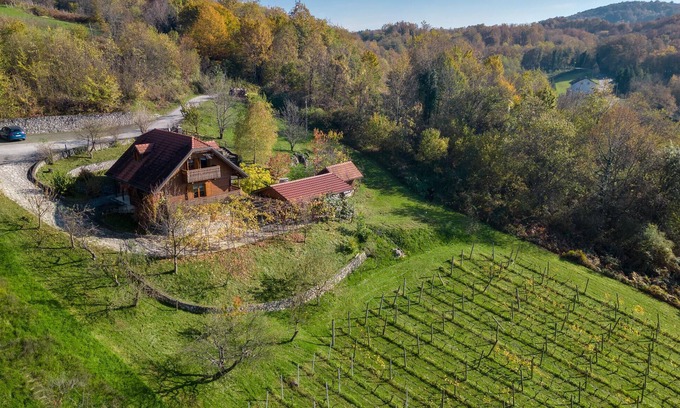 Zakanje House | Lovely home in Veliki Vrh Kamanjski