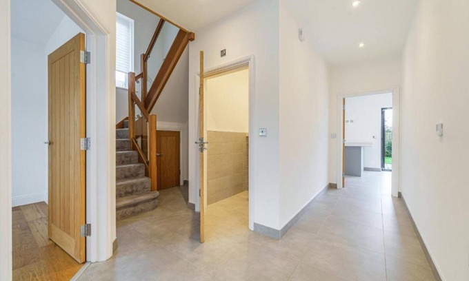 Olney House | Lovely Home at 2 Swallows Close