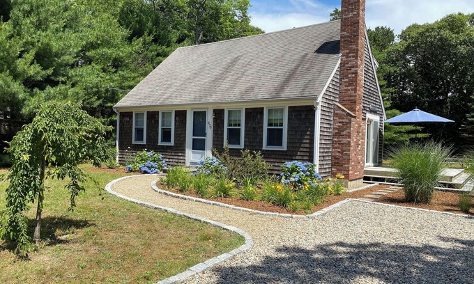 Eastham House | Lovely Home Close to National Seashore Beaches!