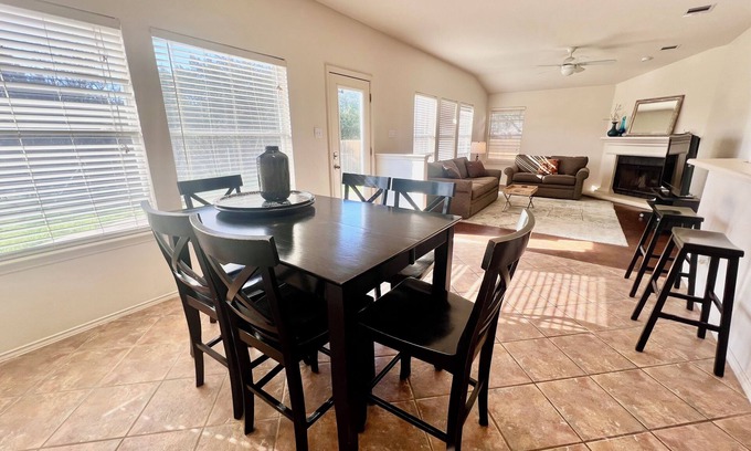 Austin House | Lovely home great for visitors or families relocating or renovating with pets